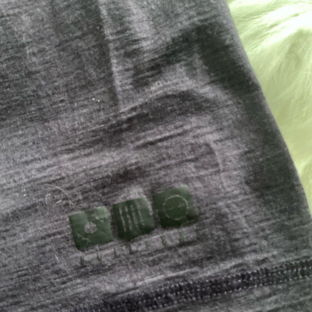 Vollebak Dark Purple Merino Wool T-Shirt Size XS - Picture 7 of 8